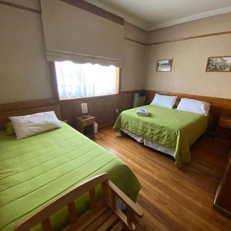 Hostal Chalet Las Violetas Пунта Аренас Екстериор снимка