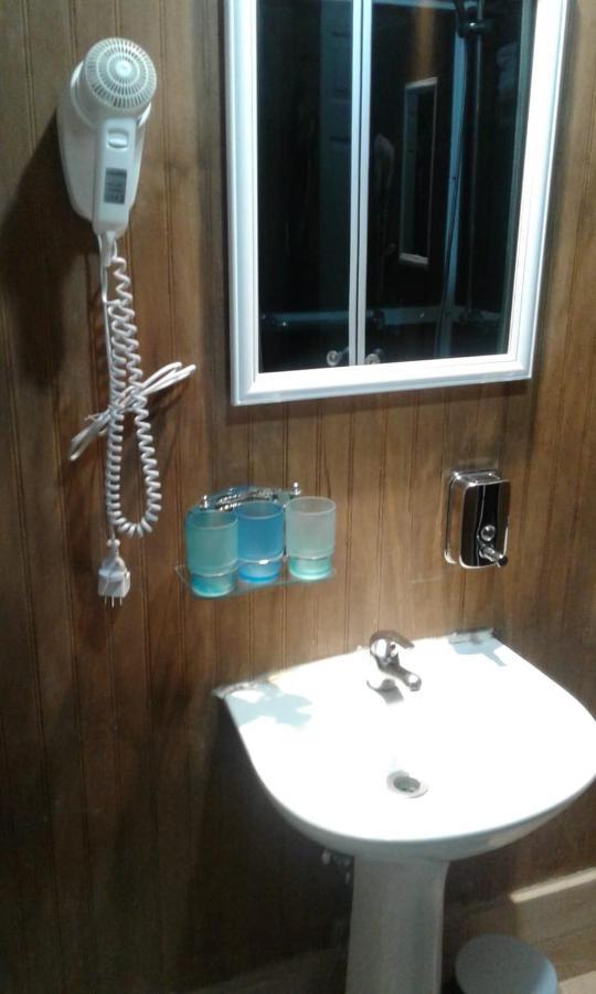 Hostal Chalet Las Violetas Пунта Аренас Екстериор снимка