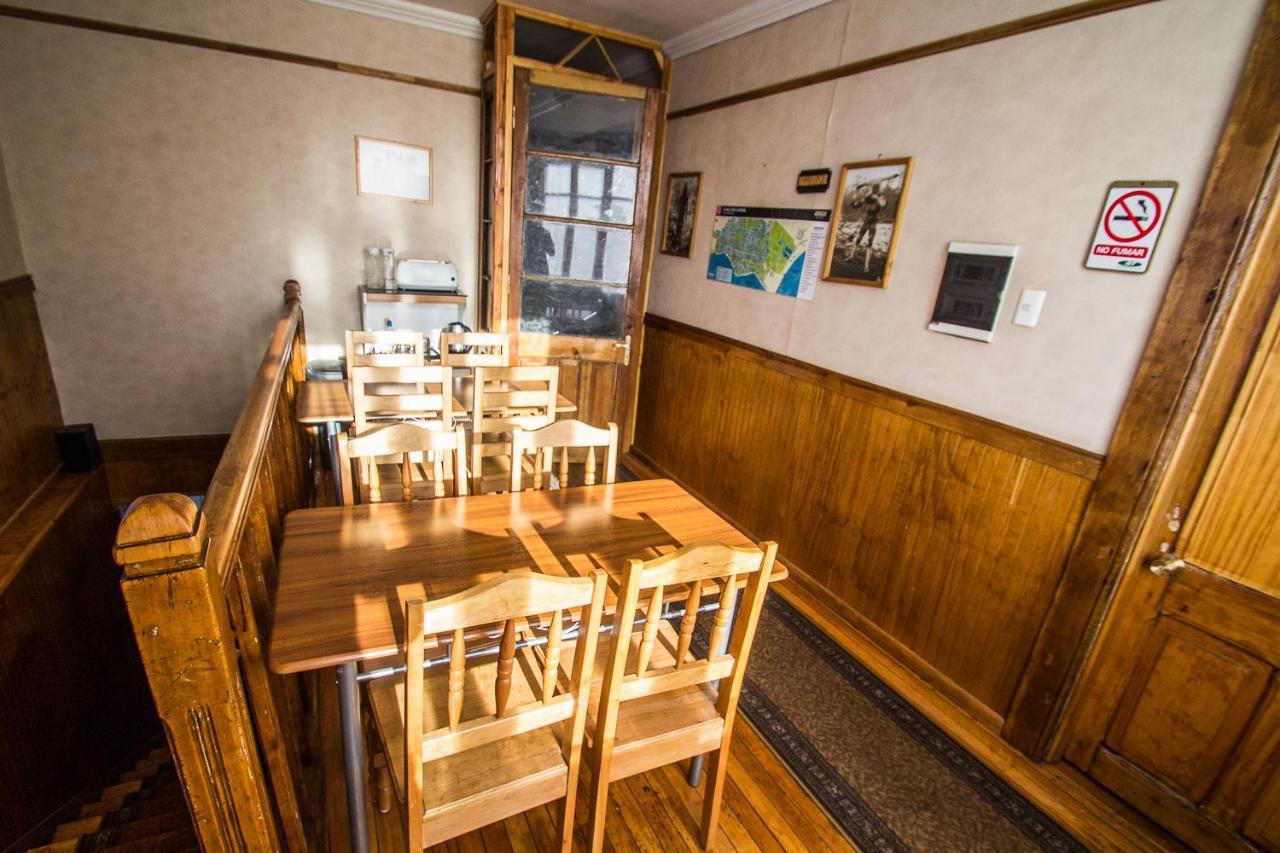 Hostal Chalet Las Violetas Пунта Аренас Екстериор снимка