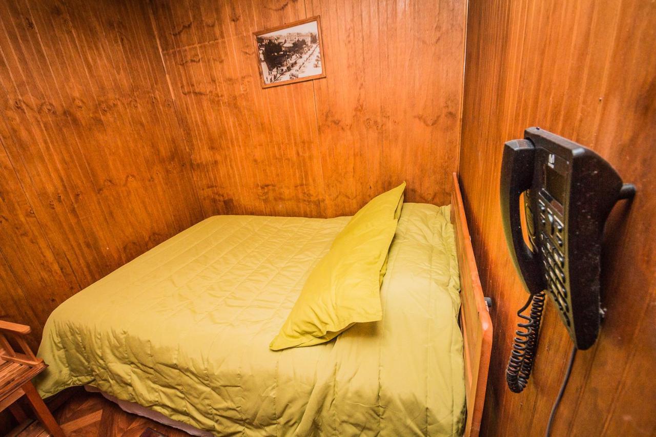 Hostal Chalet Las Violetas Пунта Аренас Екстериор снимка